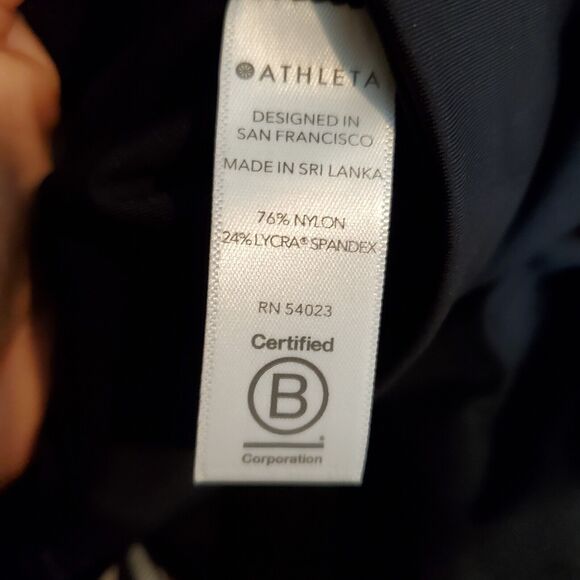 Athleta Ultimate Stash Pocket Capri Black Leggings Size XXS NWT - Picture 9 of 12